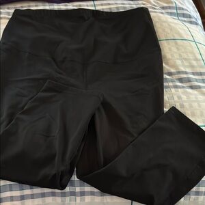 Old Navy Maternity Workout Leggings Cropped Capri Black XL